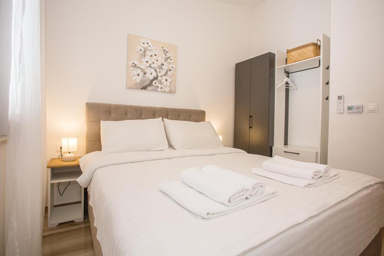 Holiday Home Camellia Poreč Eksteriør bilde